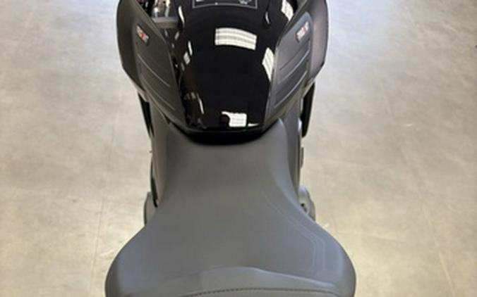 2026 Triumph Trident 800 Jet Black