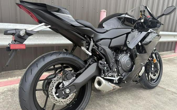 2026 Yamaha YZF-R7 07