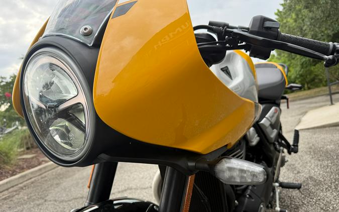 2026 Triumph Thruxton 400