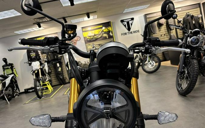 2026 Triumph Scrambler 900 Mineral Grey