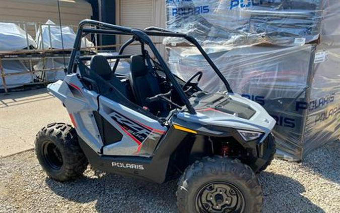 2024 Polaris RZR 200 EFI