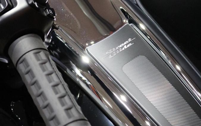 2025 Harley-Davidson® Street Glide® Vivid Black