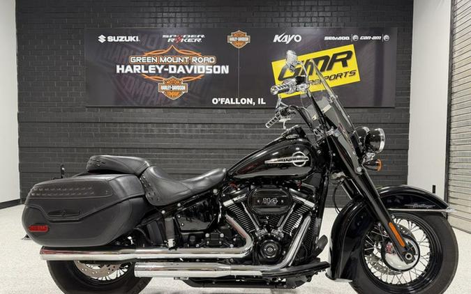 2019 Harley-Davidson Softail FLHCS - Heritage Classic 114