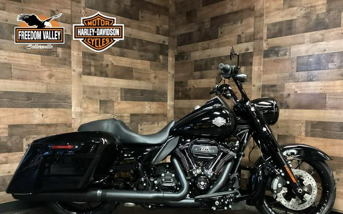 2024 Harley-Davidson Road King Special Vivid Black - Black Finish FLHRXS