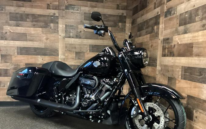 2024 Harley-Davidson Road King Special Vivid Black - Black Finish FLHRXS