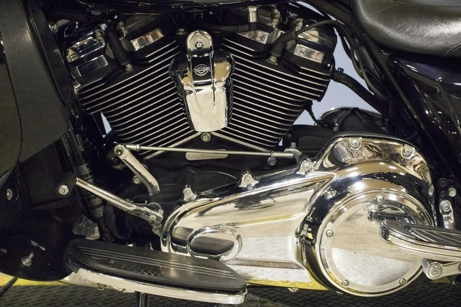 2019 Harley-Davidson® FLHX - Street Glide®