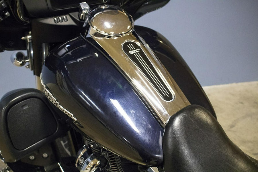 2019 Harley-Davidson® FLHX - Street Glide®