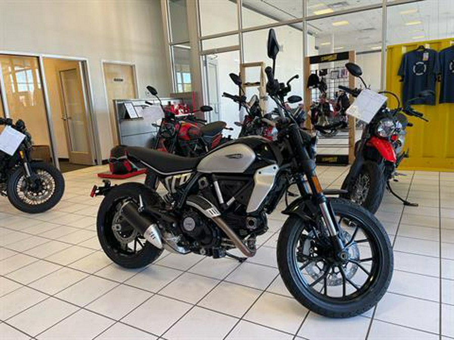 2024 Ducati Scrambler Icon