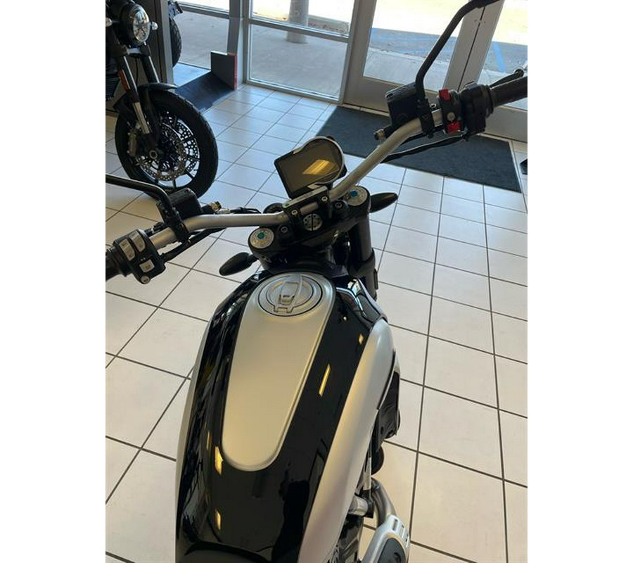 2024 Ducati Scrambler Icon