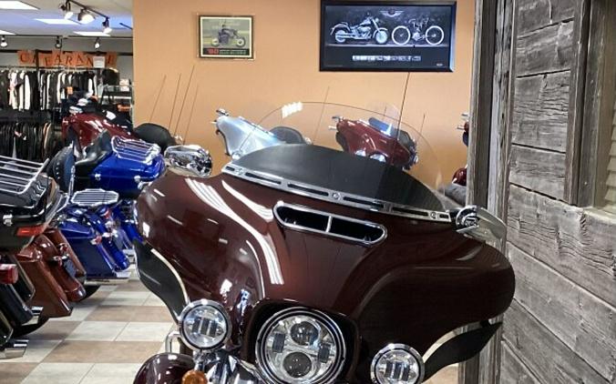 2018 Harley-Davidson® Ultra Limited Twisted Cherry