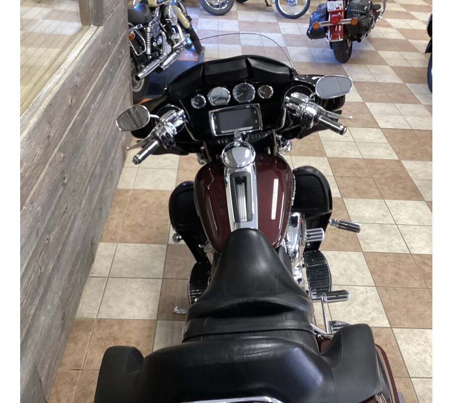 2018 Harley-Davidson® Ultra Limited Twisted Cherry