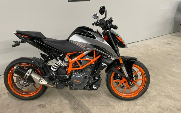2022 KTM 390 Duke
