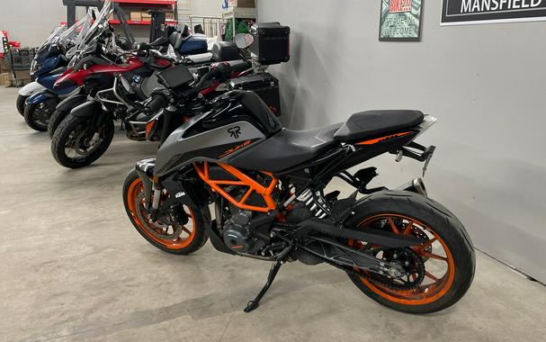 2022 KTM 390 Duke