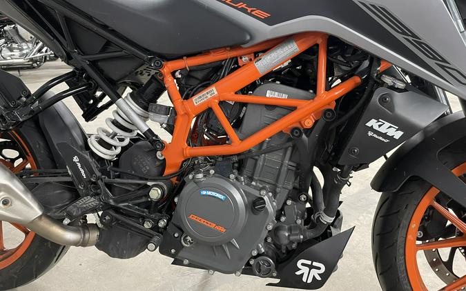 2022 KTM 390 Duke