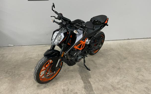 2022 KTM 390 Duke