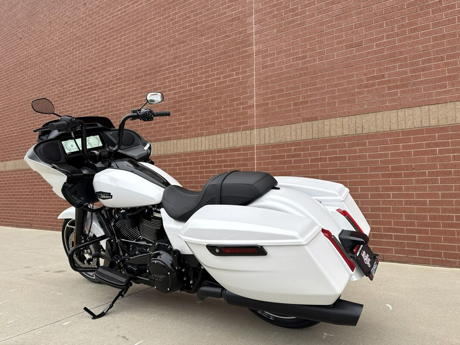 FLTRX 2025 Road Glide®