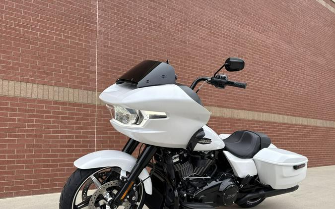 FLTRX 2025 Road Glide®