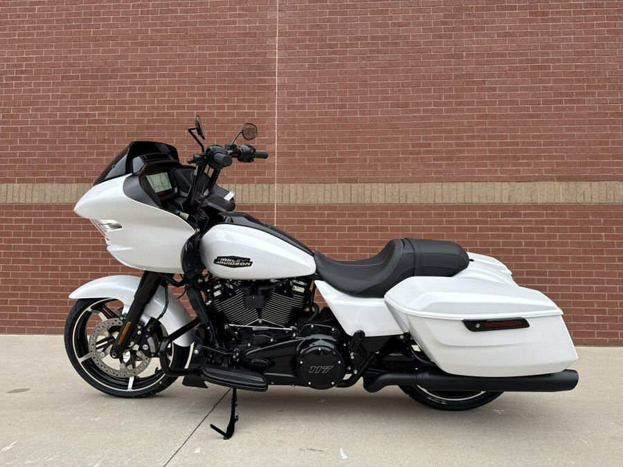 FLTRX 2025 Road Glide®