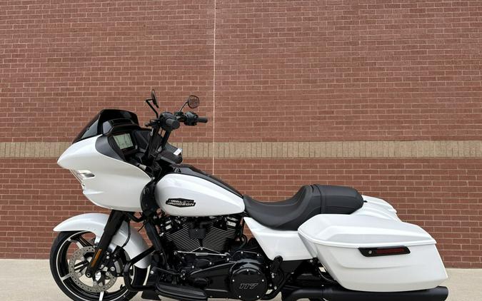 FLTRX 2025 Road Glide®