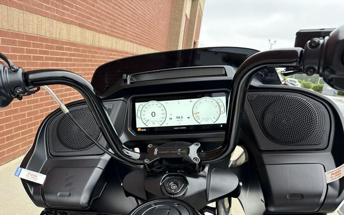 FLTRX 2025 Road Glide®
