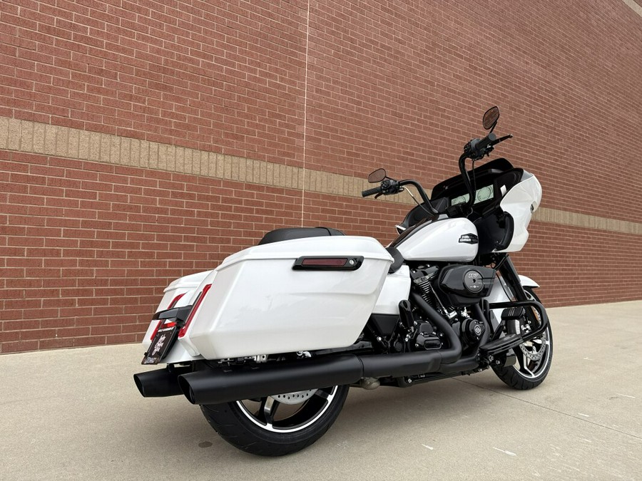 FLTRX 2025 Road Glide®