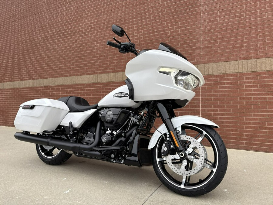 FLTRX 2025 Road Glide®