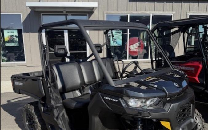 2026 Can-Am SSV DEF DPS 62 HD9 BK 26 DPS HD10