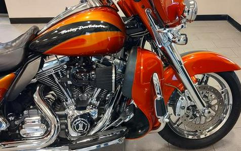 2013 Harley-Davidson® FLHTCUSE8 - CVO™ Ultra Classic® Electra Glide®