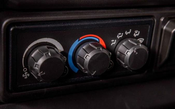 2026 Can-Am Defender MAX LONE STAR CAB HD11