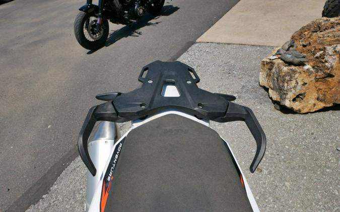 2023 KTM Adventure 890