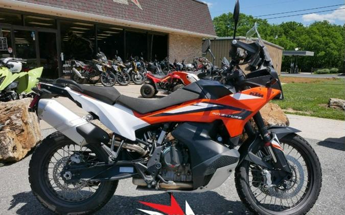 2023 KTM Adventure 890