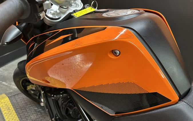 2017 KTM Duke 690