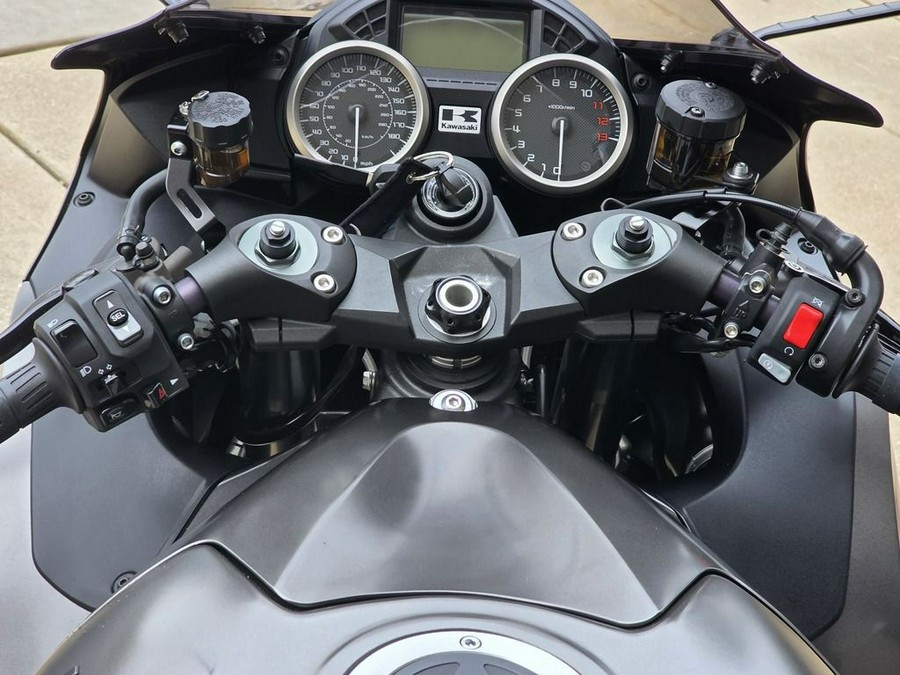 2023 Kawasaki Ninja® ZX™-14R ABS
