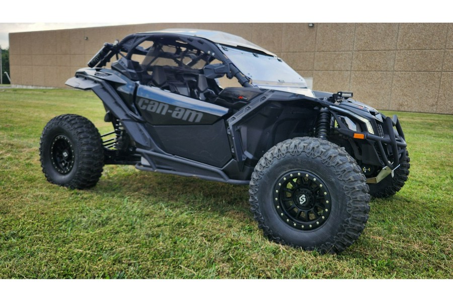 2017 Can-Am Maverick X3 X rs TURBO R