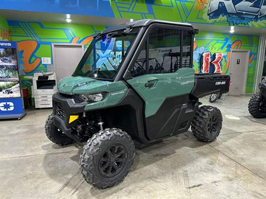2026 Can-Am Defender DPS CAB