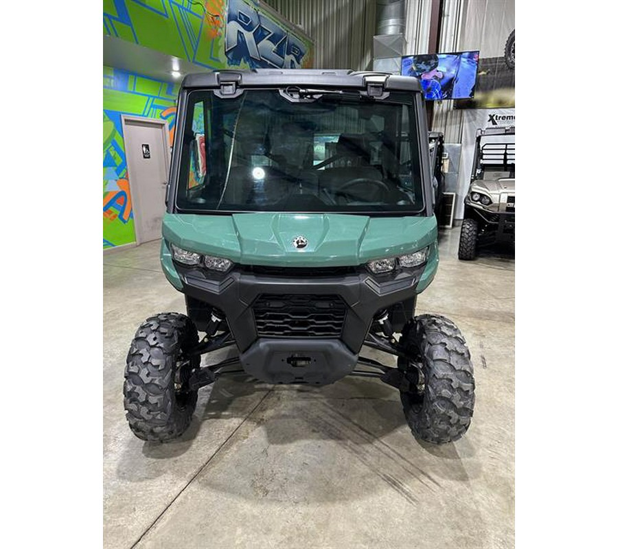2026 Can-Am Defender DPS CAB