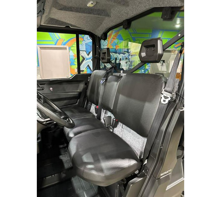 2026 Can-Am Defender DPS CAB