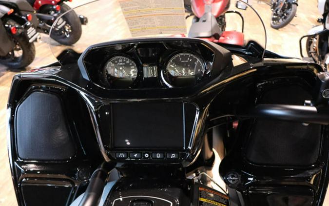 2025 Indian Motorcycle® Challenger® Dark Horse® Frost Silver Smoke