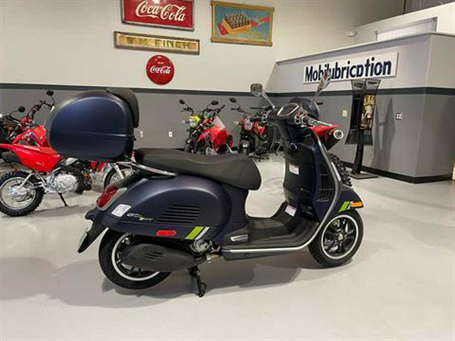2024 Vespa GTS Super 300 Tech