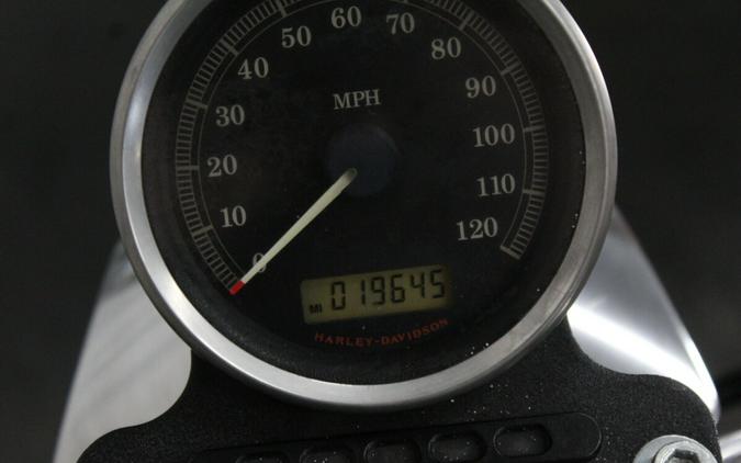 XL 883L 2009 Sportster® 883 Low