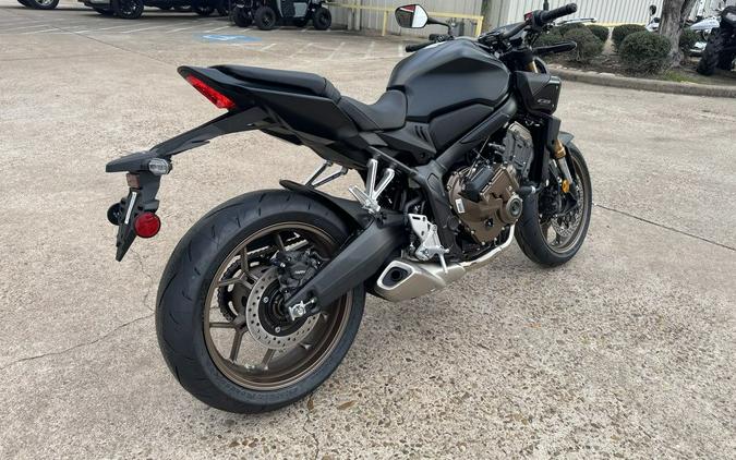 2026 Honda® CB650R E-Clutch