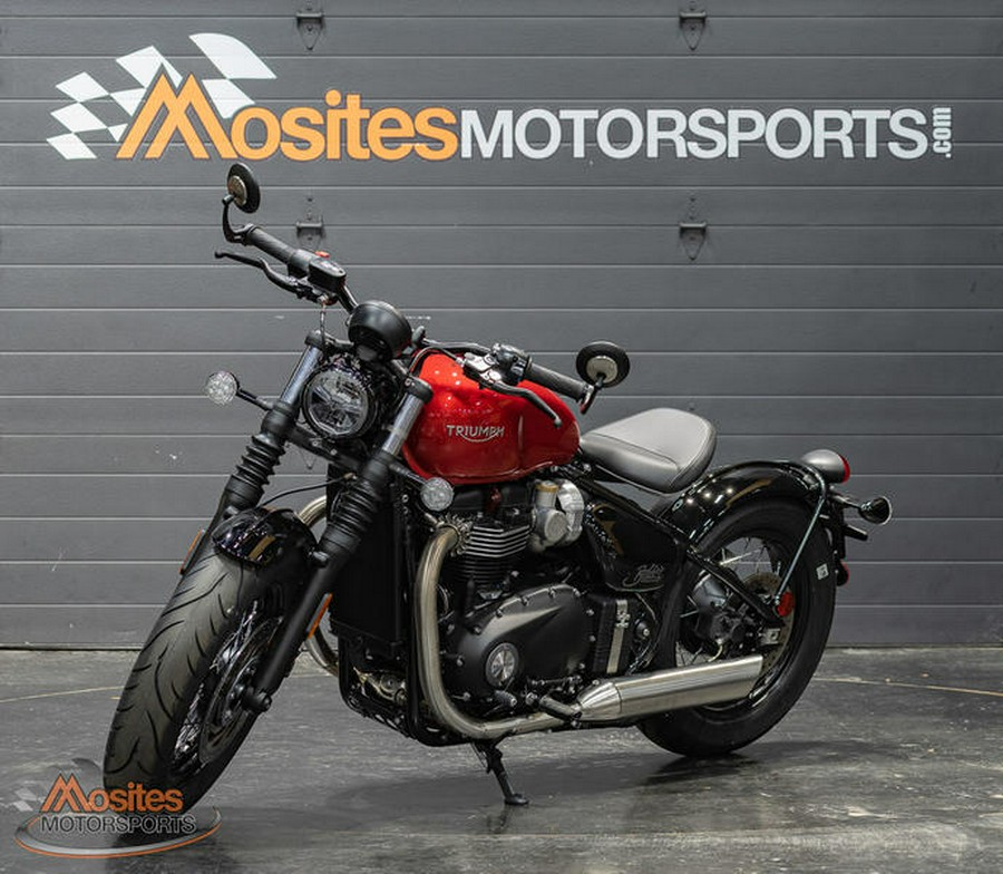 2023 Triumph Bonneville Bobber Red Hopper