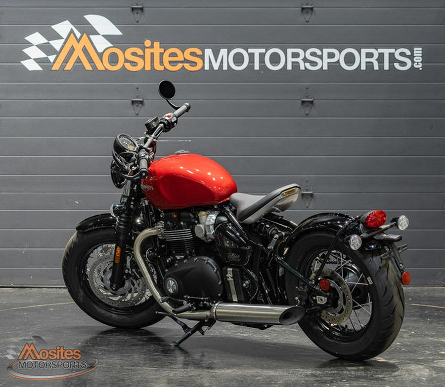 2023 Triumph Bonneville Bobber Red Hopper