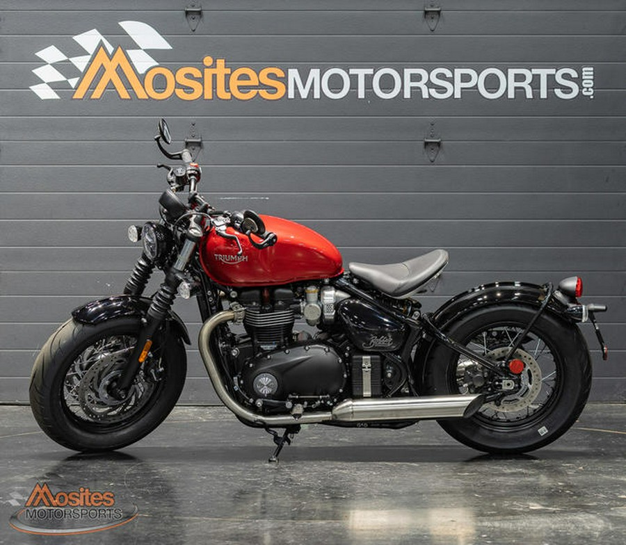 2023 Triumph Bonneville Bobber Red Hopper