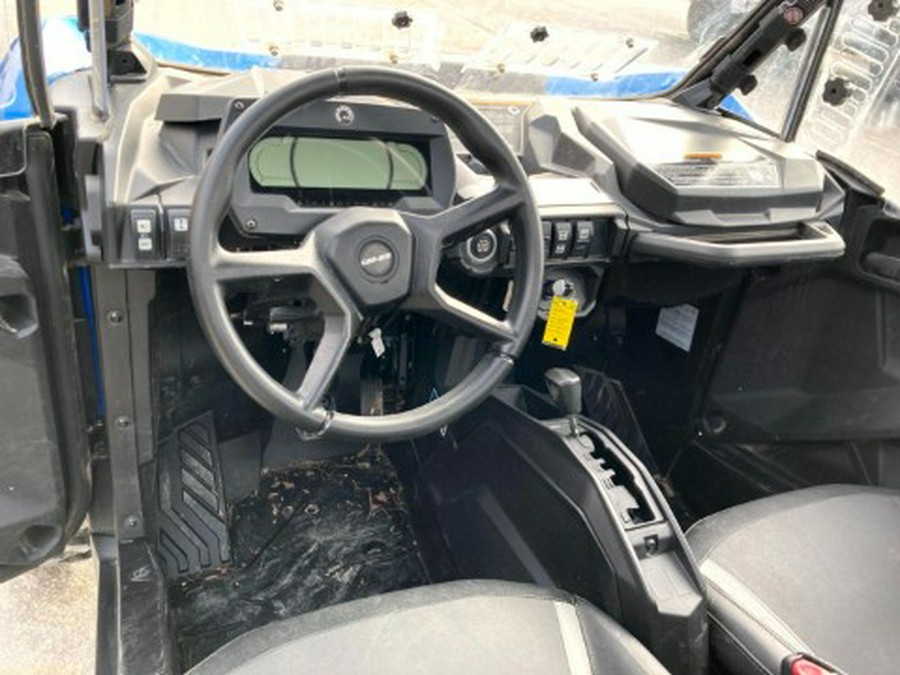 2023 Can-Am Commander XT 700