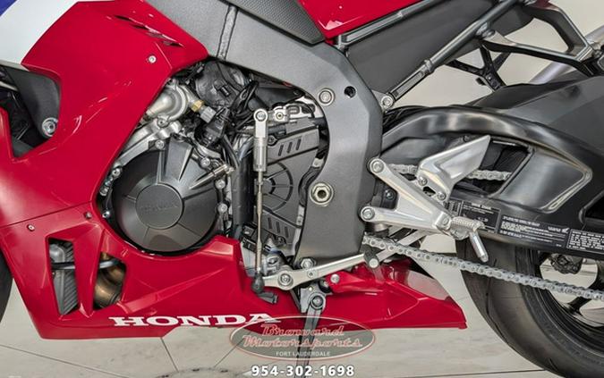 2026 Honda CBR1000RR-R Fireblade SP