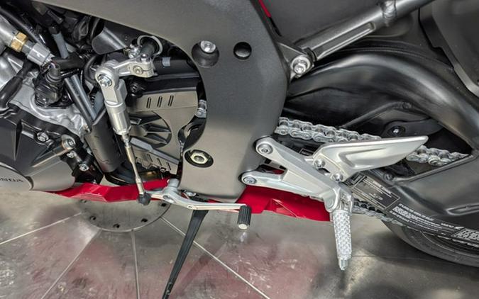 2026 Honda CBR1000RR-R Fireblade SP