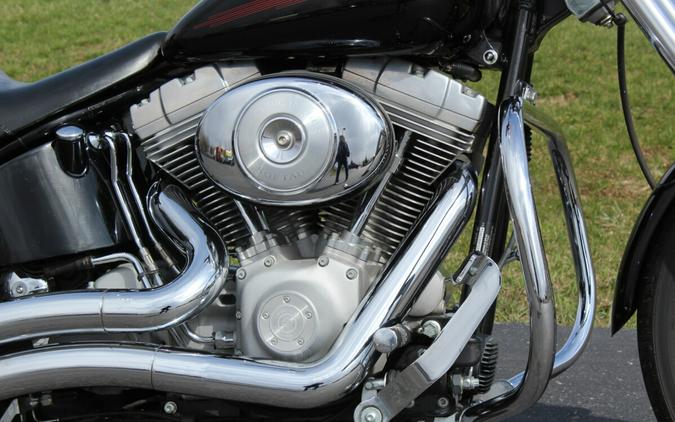 FXSTI 2005 Softail Standard