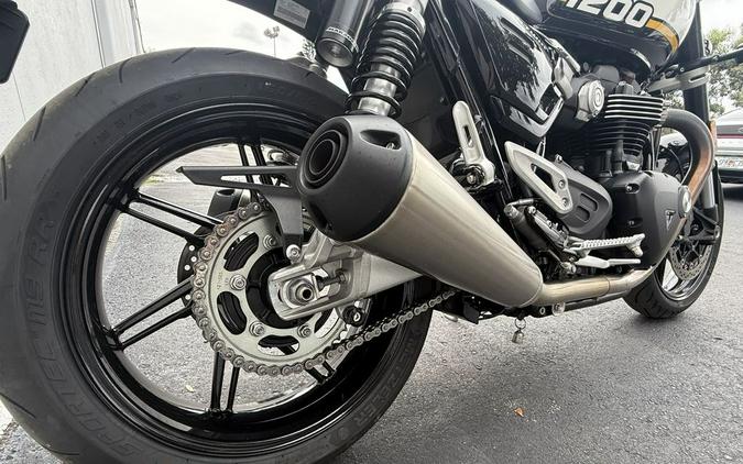 2025 Triumph Speed Twin 1200 Crystal White/Sapphire Black