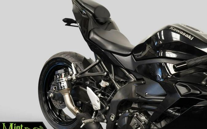2025 Kawasaki NINJA ZX-4R (ABS)